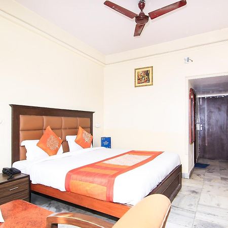 Oyo 2569 Hotel Paradise Kanpur Esterno foto