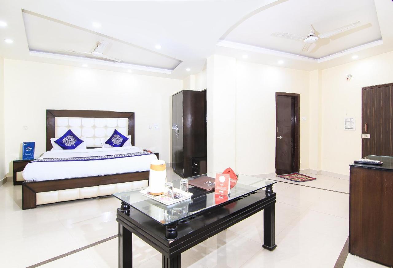 Oyo 2569 Hotel Paradise Kanpur Esterno foto