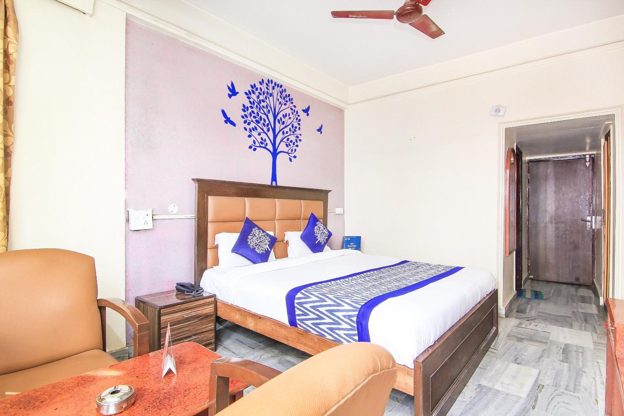 Oyo 2569 Hotel Paradise Kanpur Esterno foto