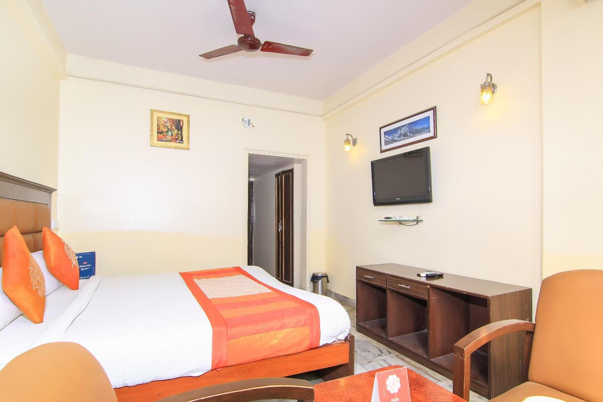 Oyo 2569 Hotel Paradise Kanpur Esterno foto